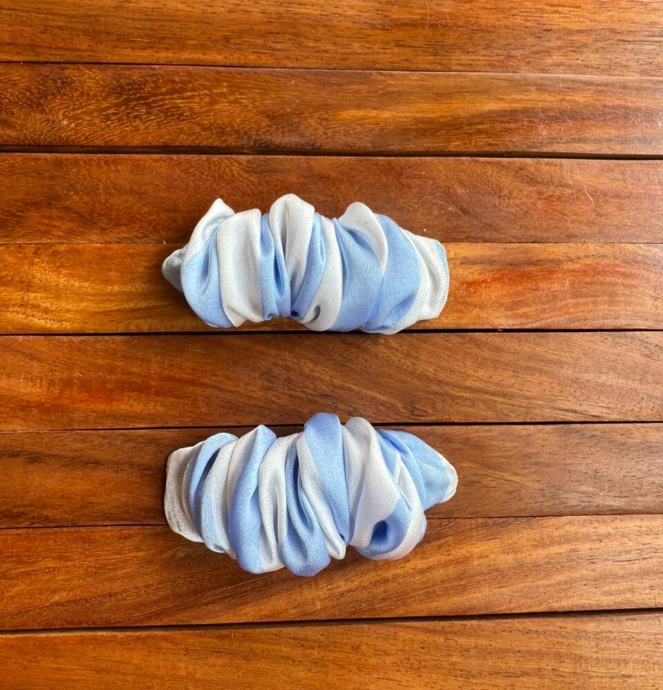 Scrunchie Tictac Clips White and Blue
