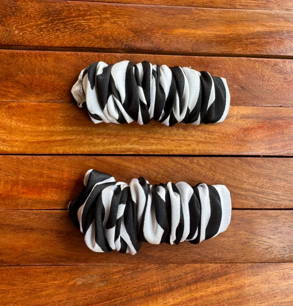 Scrunchie Tictac Clips Black and White